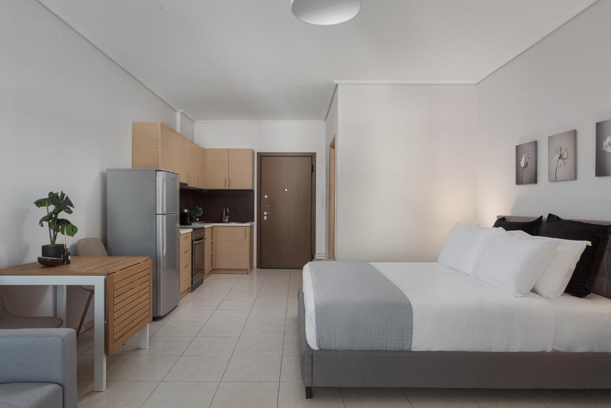 Athenian Comfort *