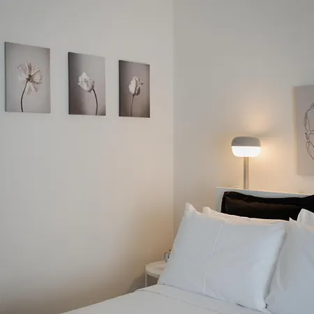 Athenian Comfort Apartments Room photo